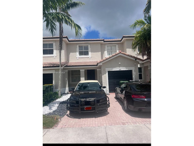 Beach Townhome/Townhouse For Sale in Homestead, Florida