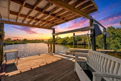 Beach Home Sale Pending in Ruskin, Florida