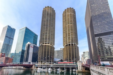 Beach Home Sale Pending in Chicago, Illinois