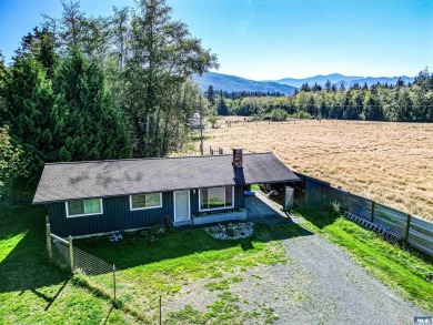 Beach Home For Sale in Port Angeles, Washington