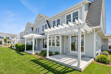 Beach Condo For Sale in Westhampton Beach, New York