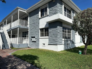 Beach Condo For Sale in Bay Harbor Islands, Florida