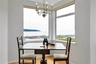 Beach Condo For Sale in Campbell River, 