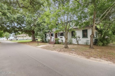 Beach Home For Sale in Biloxi, Mississippi