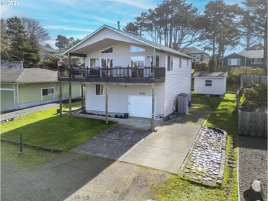 Beach Home For Sale in Lincoln City, Oregon