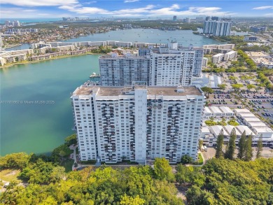 Beach Condo For Sale in Aventura, Florida