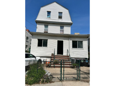 Beach Home For Sale in Rockaway Beach, New York