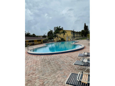 Beach Condo For Sale in Aventura, Florida