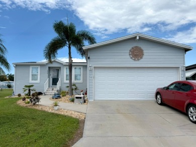 Beach Townhome/Townhouse For Sale in Ellenton, Florida