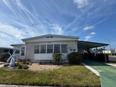 Beach Home For Sale in Bradenton, Florida