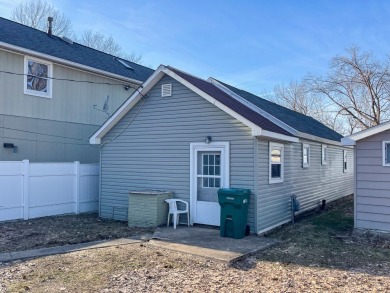 Beach Home For Sale in Erie, Pennsylvania