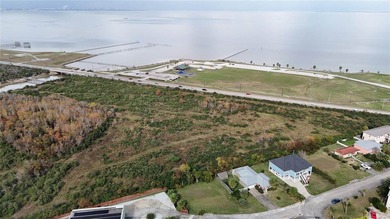 Beach Lot For Sale in San Leon, Texas