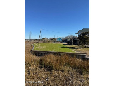 Beach Lot Sale Pending in Morehead City, North Carolina