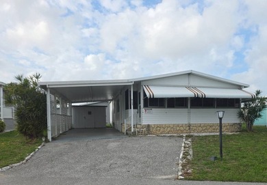 Beach Home For Sale in West Palm Beach, Florida