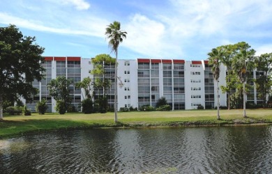 Beach Condo For Sale in Lake Worth, Florida