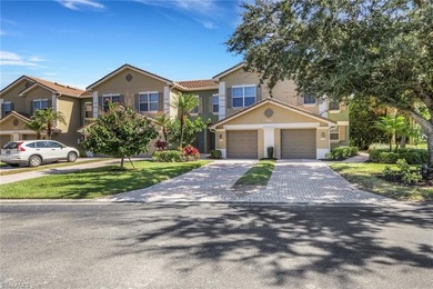 Beach Townhome/Townhouse For Sale in Fort Myers, Florida