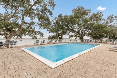 Beach Condo For Sale in Mary Esther, Florida