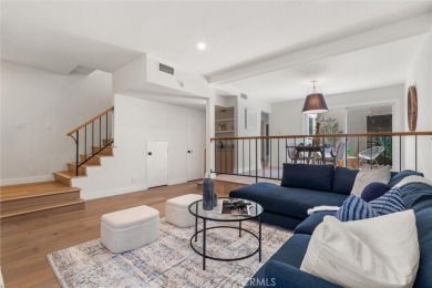 Beach Townhome/Townhouse For Sale in Santa Monica, California