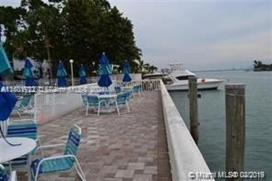 Beach Condo For Sale in North Bay Village, Florida