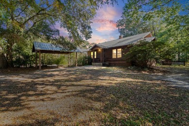 Beach Home For Sale in Fairhope, Alabama