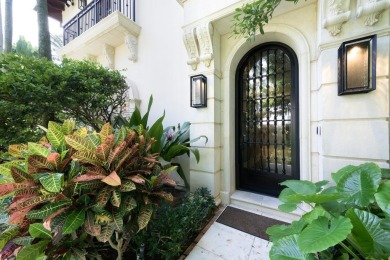 Beach Townhome/Townhouse For Sale in Palm Beach, Florida