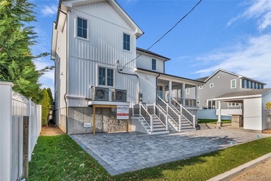 Beach Home For Sale in Seaford, New York