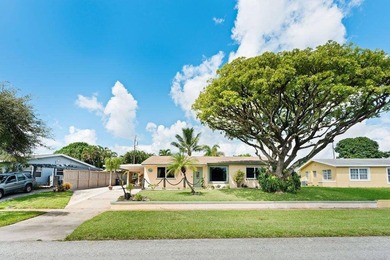 Beach Home For Sale in Lake Worth, Florida