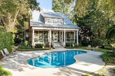 Beach Home For Sale in Fairhope, Alabama