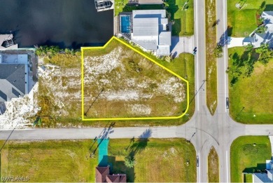 Beach Lot Sale Pending in Cape Coral, Florida