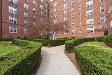 Beach Home Sale Pending in Bronx, New York