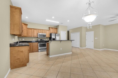 Beach Townhome/Townhouse Sale Pending in Fort Walton Beach, Florida