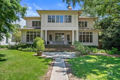 Beach Home For Sale in Fairhope, Alabama