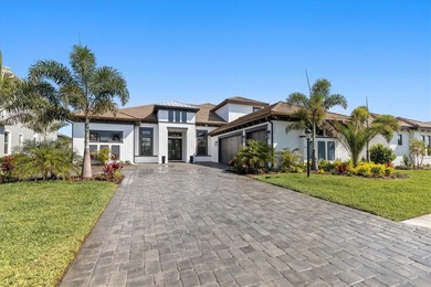 Beach Home For Sale in Bradenton, Florida