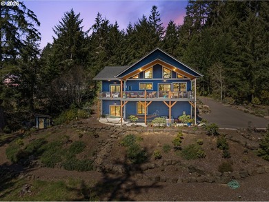 Beach Home For Sale in Florence, Oregon