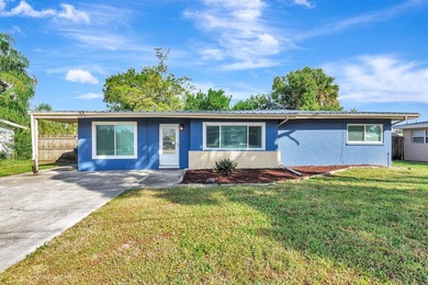 Beach Home For Sale in Sarasota, Florida