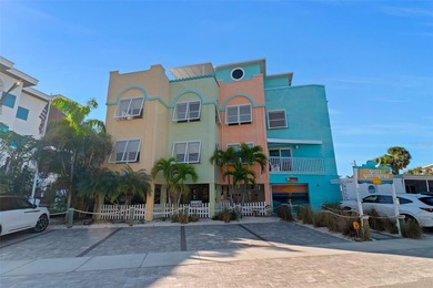 Beach Home For Sale in Sarasota, Florida