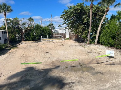 Beach Lot For Sale in Sanibel, Florida