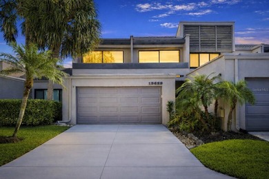 Beach Townhome/Townhouse For Sale in Tampa, Florida