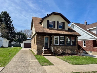 Beach Home Sale Pending in Erie, Pennsylvania