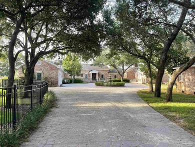 Beach Home For Sale in Gulf Breeze, Florida