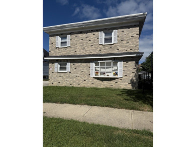 Beach Home For Sale in Chicago, Illinois