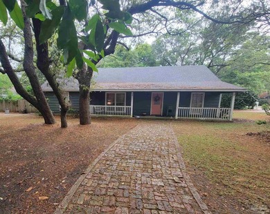 Beach Home For Sale in Gulf Breeze, Florida