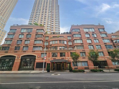 Beach Condo For Sale in New York, New York