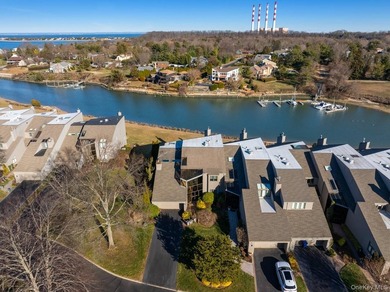 Beach Condo For Sale in Northport, New York
