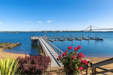 Beach Condo For Sale in Bronx, New York