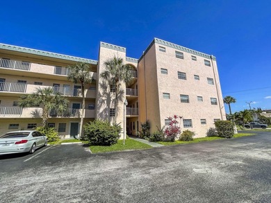 Beach Condo For Sale in Lauderdale Lakes, Florida