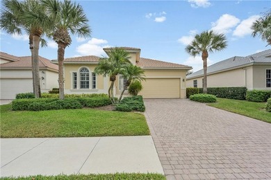 Beach Home For Sale in Fort Myers, Florida