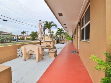 Beach Townhome/Townhouse For Sale in Lake Worth Beach, Florida