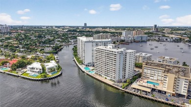 Beach Condo For Sale in Hallandale Beach, Florida