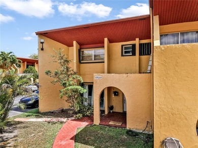 Beach Townhome/Townhouse For Sale in Miami, Florida